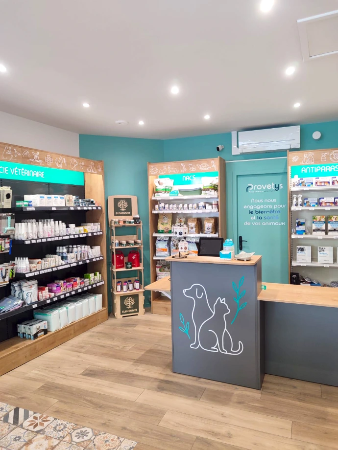 Intérieur de la boutique provetys à Tours